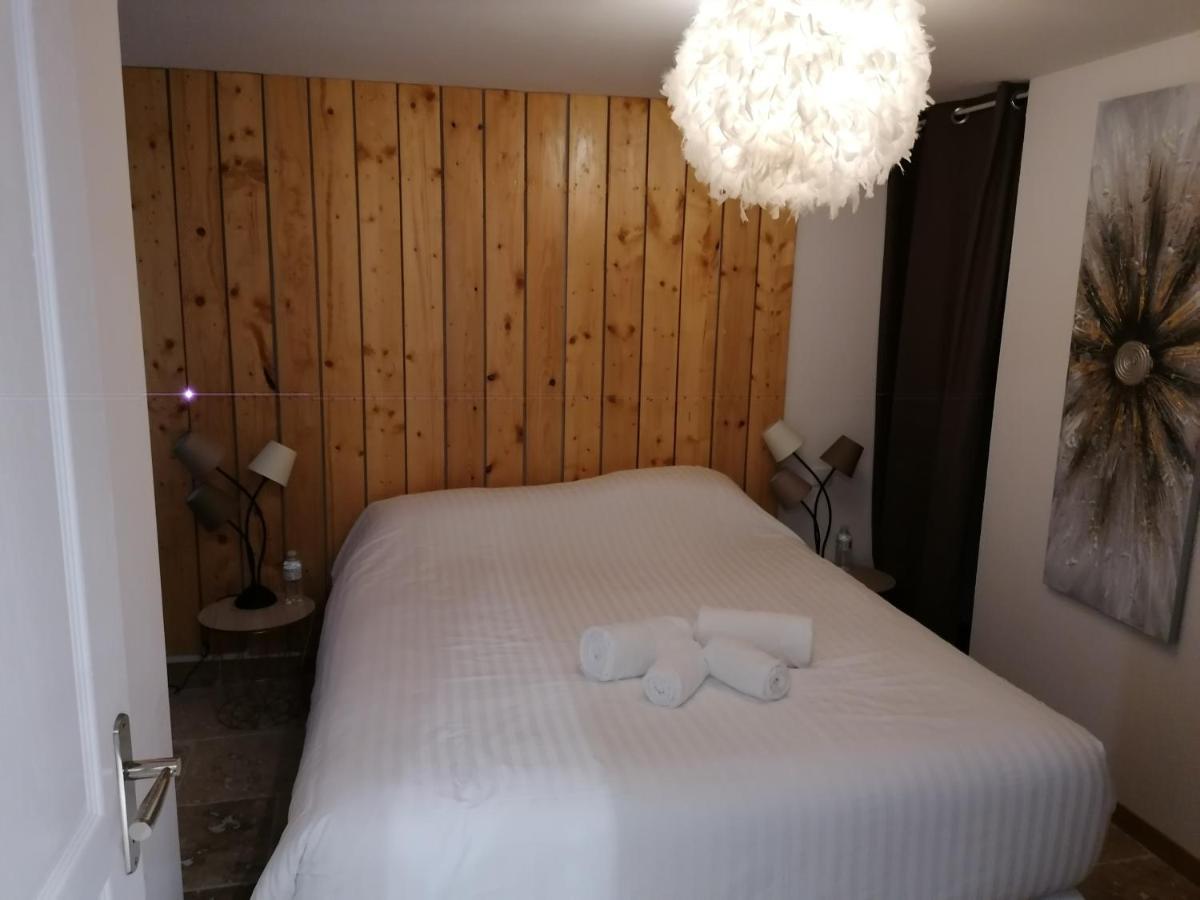 Garage Attenant Fibre Climatisation Apartment *